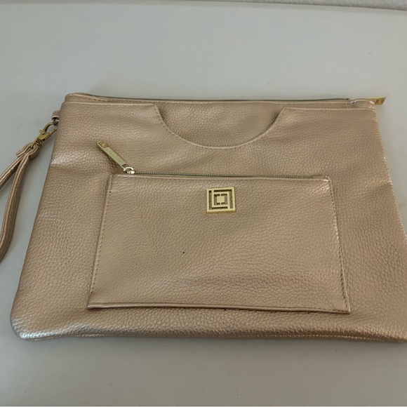 Liz Claiborne Gold Wristlet - Picture 1 of 5